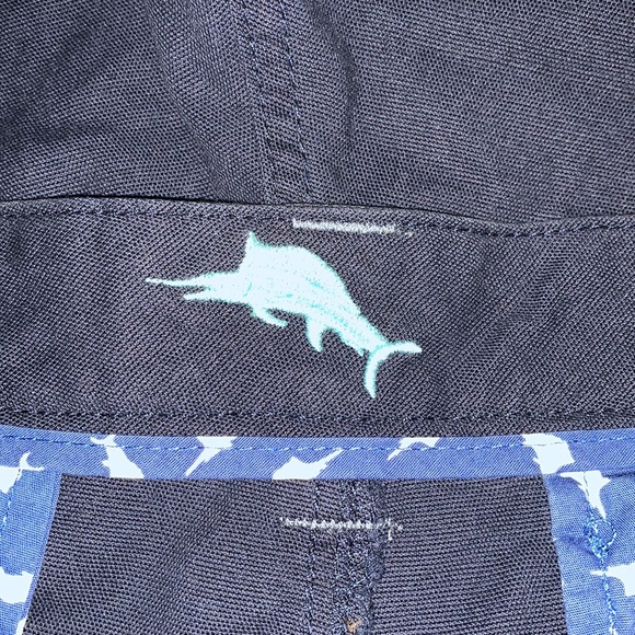 Tommy Bahama Shorts - Picture 3 of 9